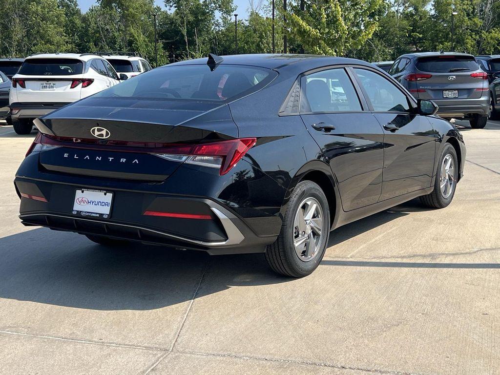 new 2025 Hyundai Elantra car, priced at $22,437