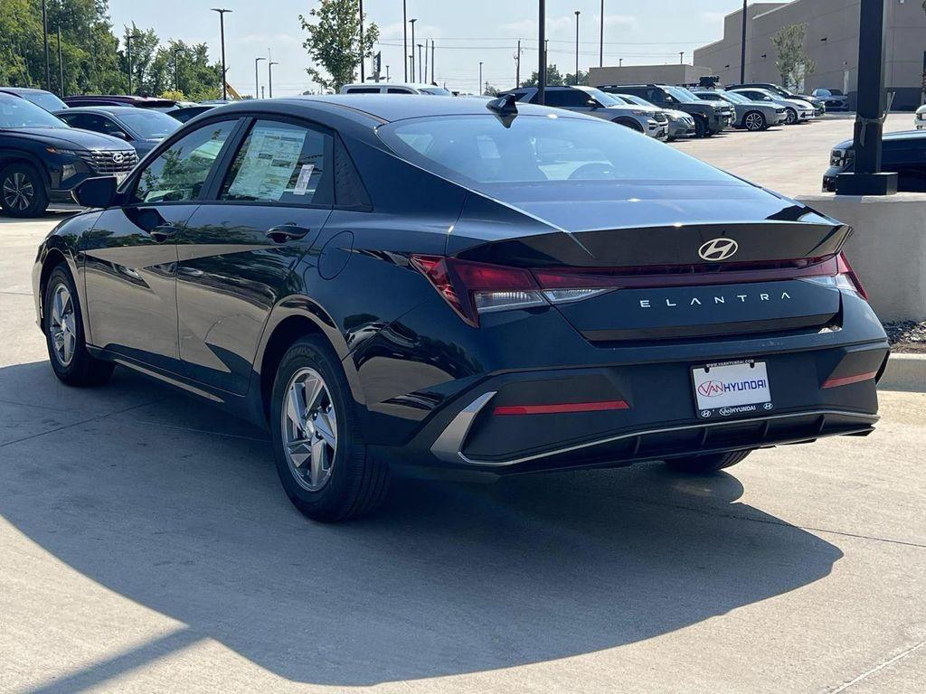 new 2025 Hyundai Elantra car, priced at $22,437