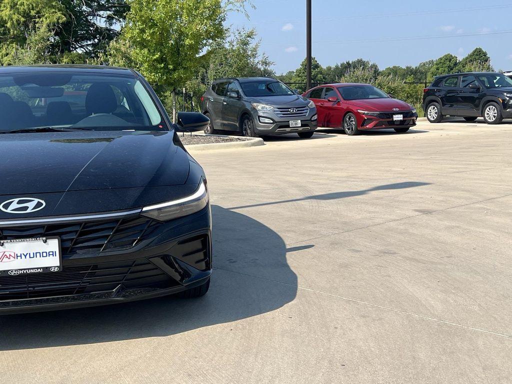 new 2025 Hyundai Elantra car, priced at $22,437