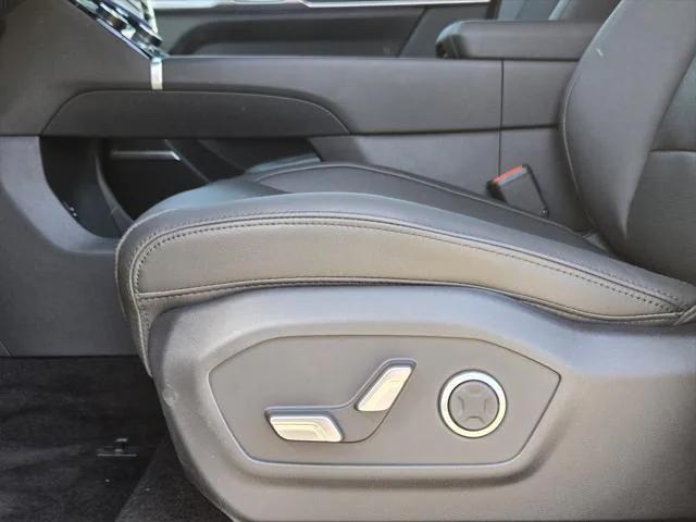 new 2025 Hyundai Santa Fe car, priced at $45,276