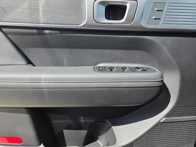 new 2025 Hyundai Santa Fe car, priced at $45,276