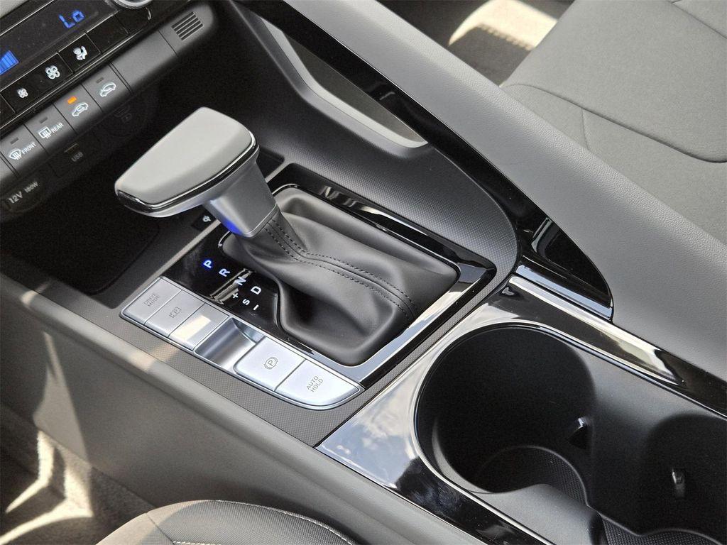 new 2025 Hyundai Elantra car, priced at $27,804
