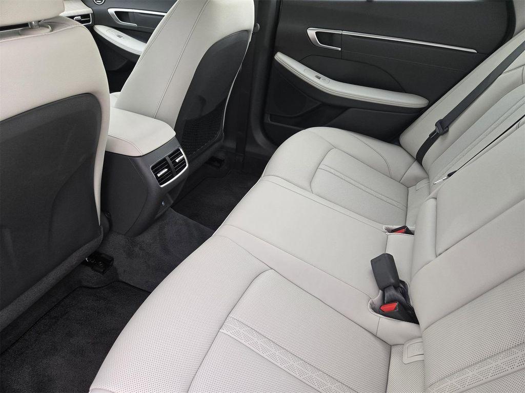 new 2025 Hyundai Sonata Hybrid car, priced at $35,614