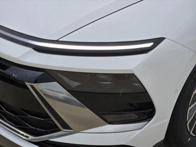 new 2025 Hyundai Sonata Hybrid car, priced at $37,809