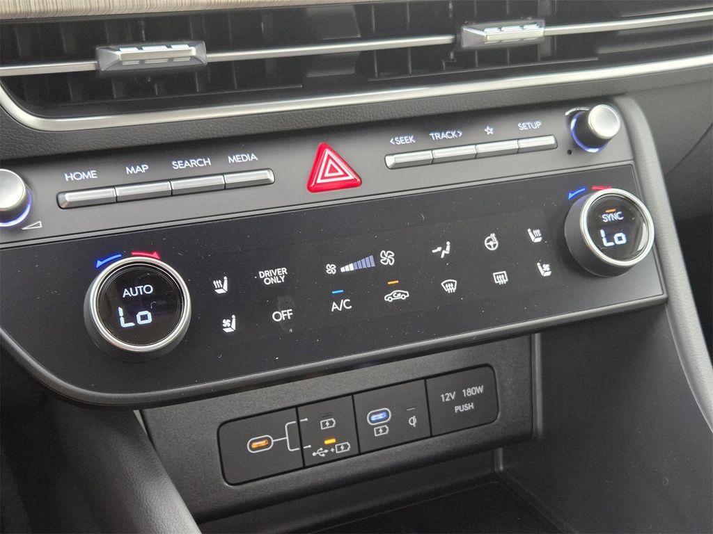 new 2025 Hyundai Sonata Hybrid car, priced at $35,614