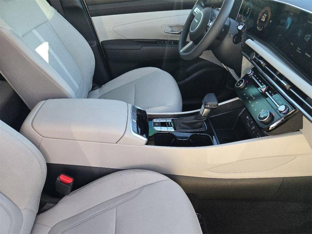 new 2025 Hyundai Tucson car, priced at $28,388