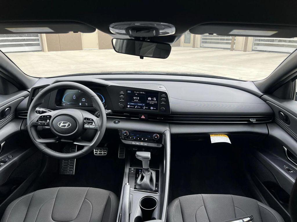 new 2025 Hyundai Elantra car, priced at $22,789