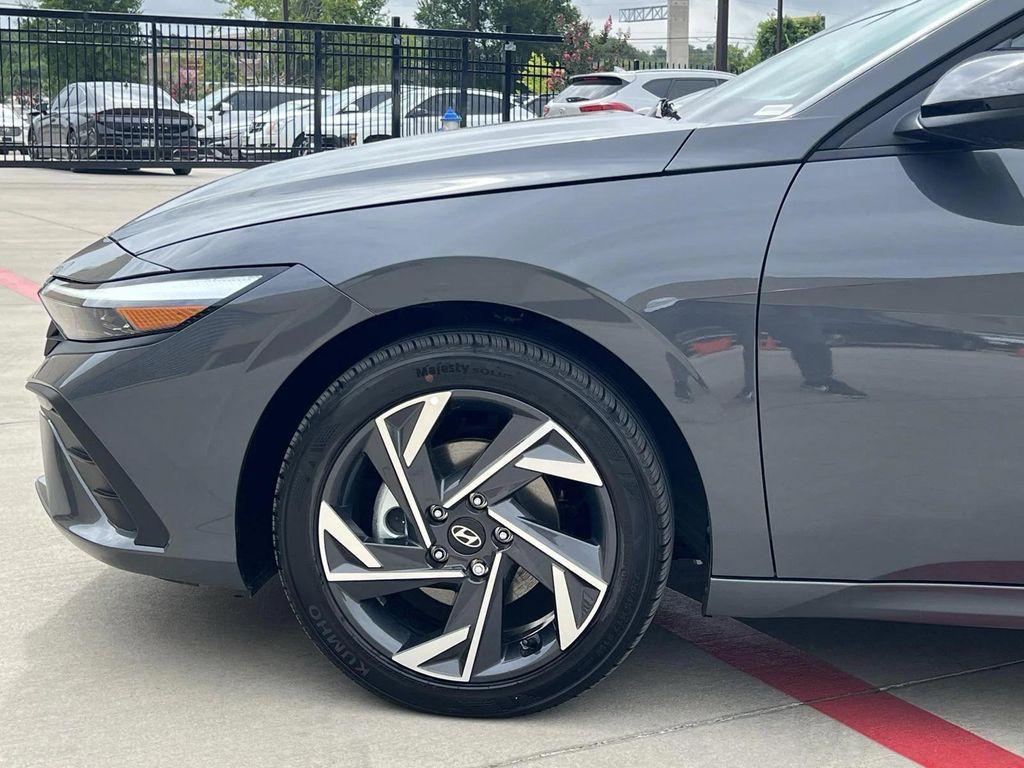 new 2025 Hyundai Elantra car, priced at $22,789