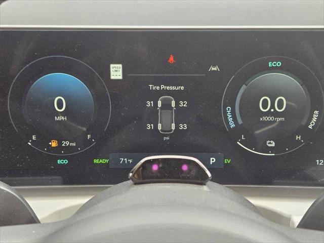 new 2025 Hyundai TUCSON Hybrid car, priced at $41,426