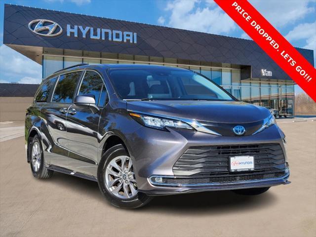 used 2023 Toyota Sienna car, priced at $42,618