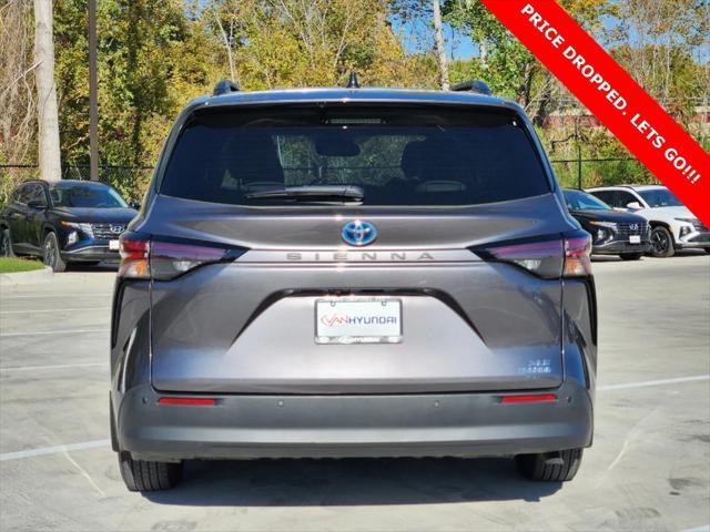 used 2023 Toyota Sienna car, priced at $42,618