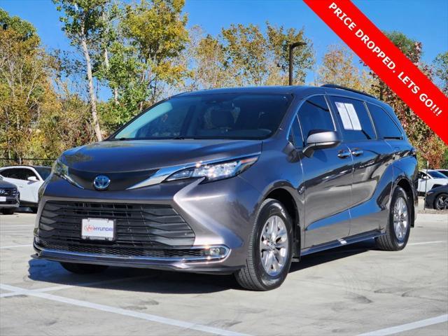 used 2023 Toyota Sienna car, priced at $42,618