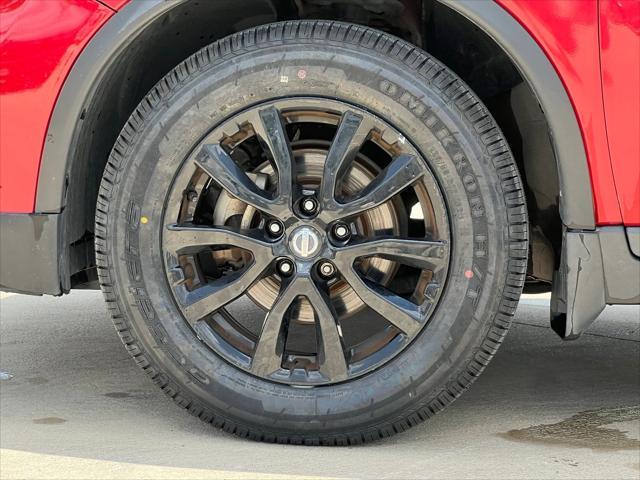 used 2017 Nissan Rogue car, priced at $10,399