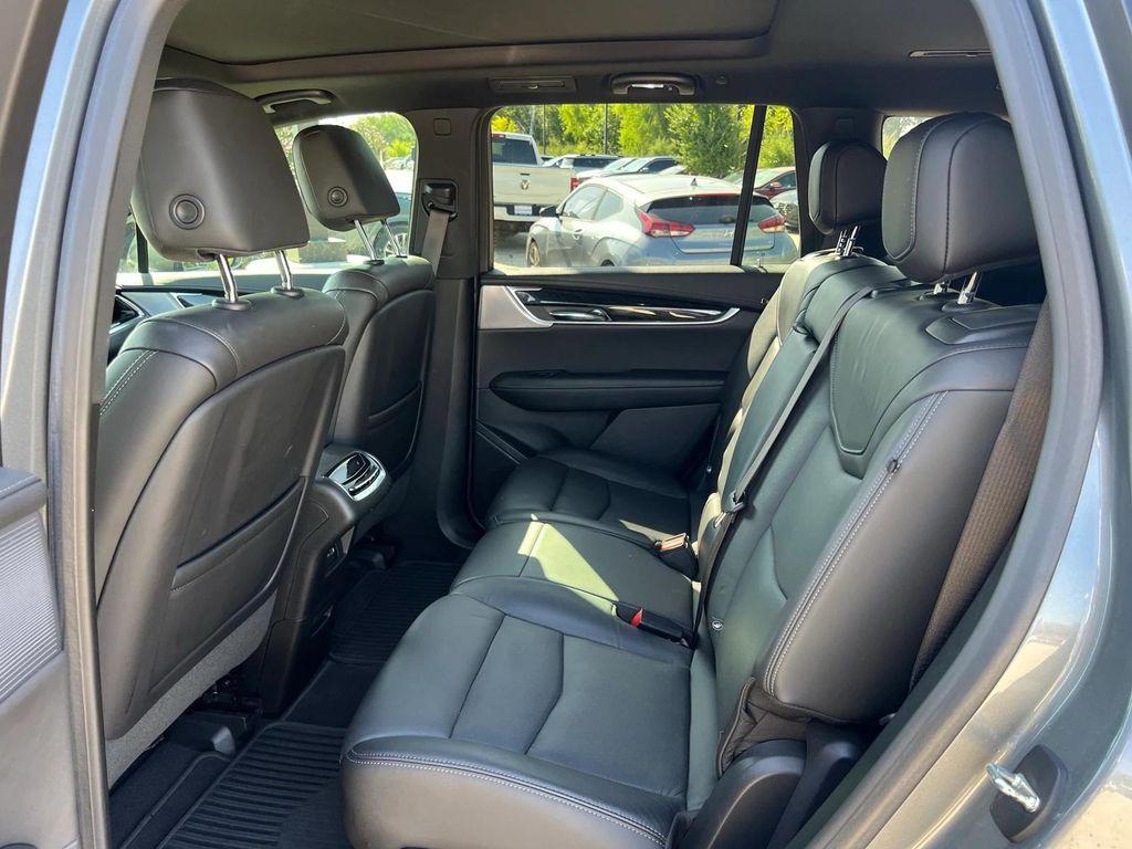 used 2020 Cadillac XT6 car, priced at $25,499