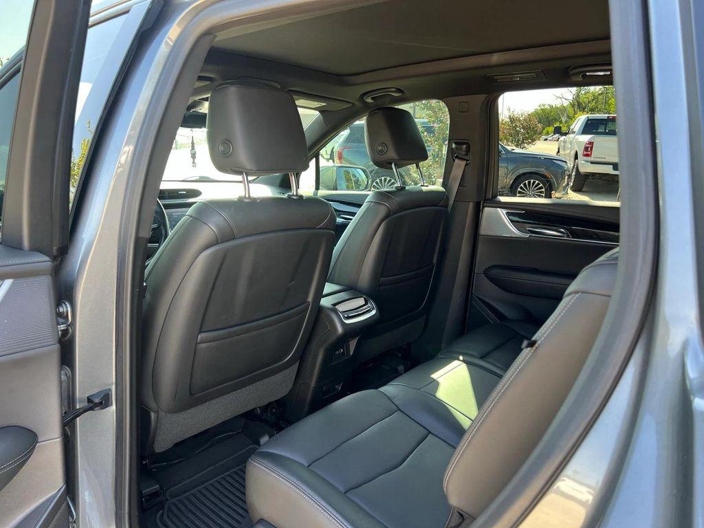 used 2020 Cadillac XT6 car, priced at $25,499
