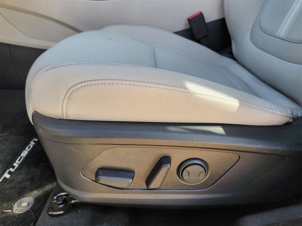 new 2025 Hyundai Tucson car, priced at $28,392