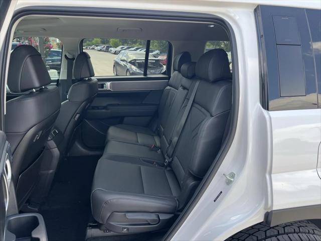 new 2025 Hyundai Santa Fe car, priced at $39,093