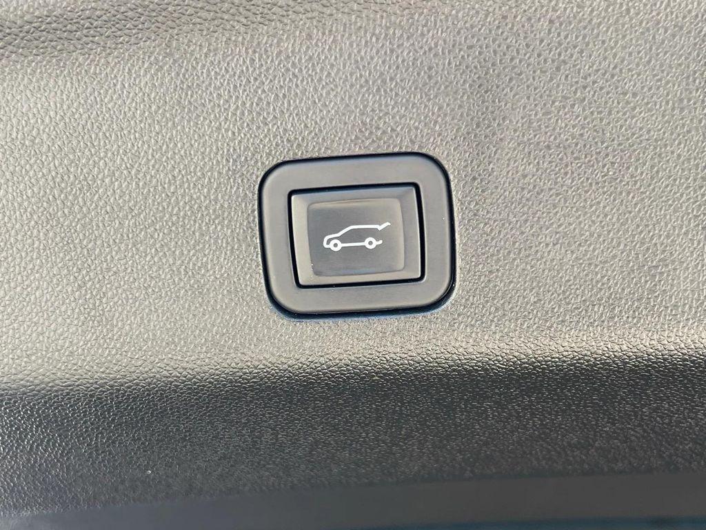 used 2023 GMC Yukon car, priced at $70,744