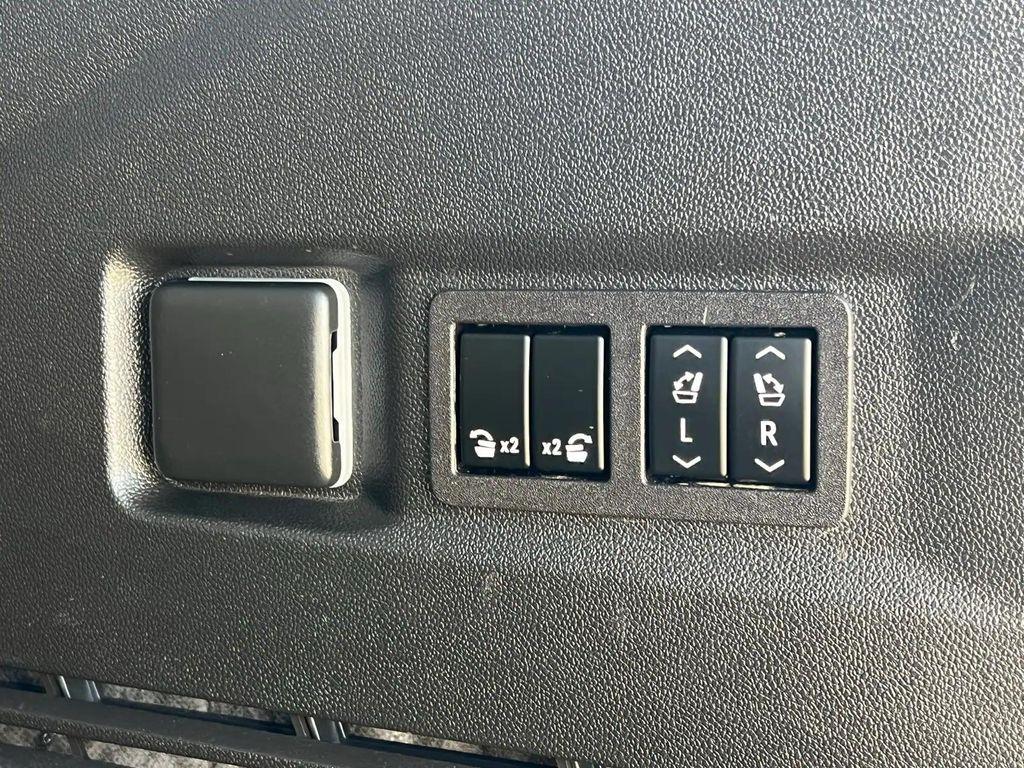 used 2023 GMC Yukon car, priced at $70,744