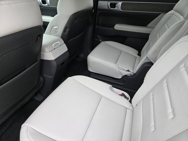 new 2025 Hyundai SANTA FE HEV car, priced at $47,654