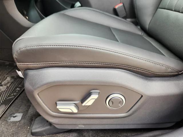 new 2025 Hyundai Santa Fe car, priced at $36,181