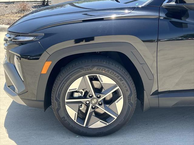 new 2025 Hyundai Tucson car, priced at $30,191