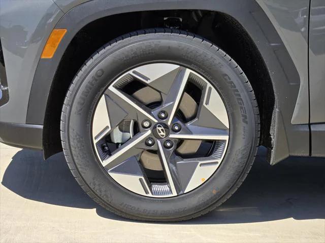 new 2025 Hyundai Tucson car, priced at $30,178