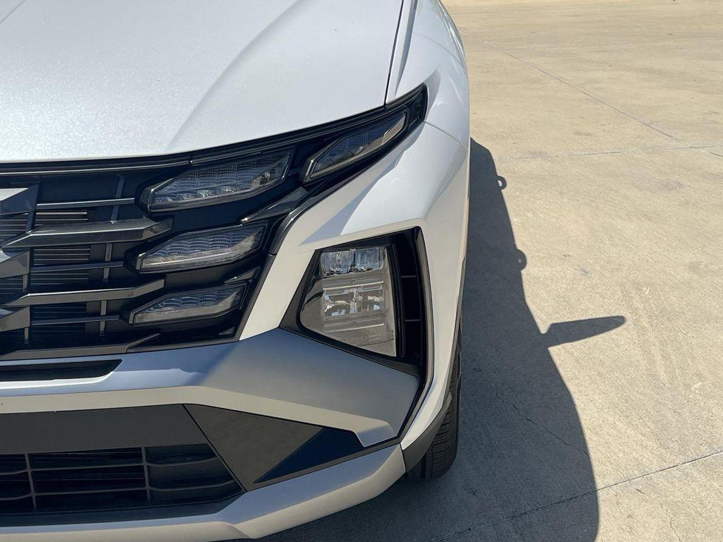 new 2025 Hyundai Tucson car, priced at $27,999