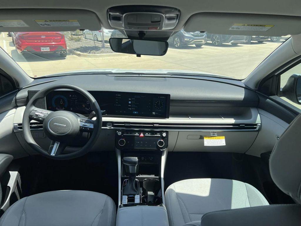new 2025 Hyundai Tucson car, priced at $27,999