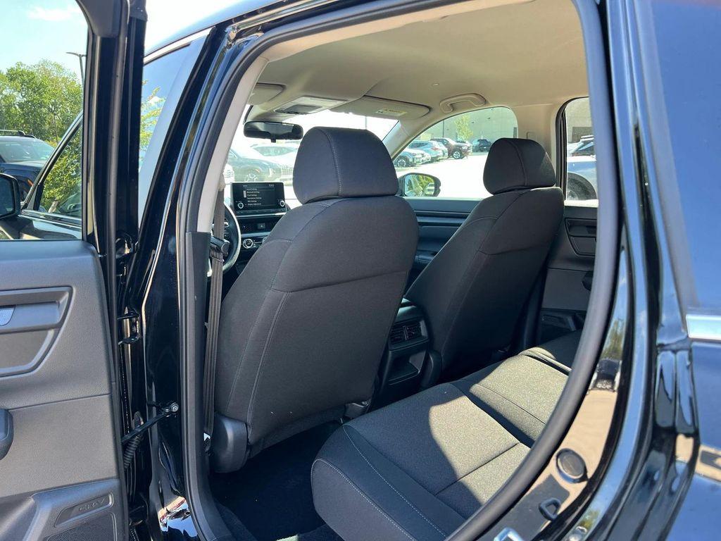 used 2025 Honda CR-V car, priced at $28,999