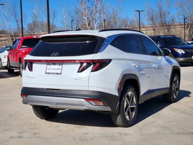 new 2025 Hyundai TUCSON Hybrid car, priced at $37,005