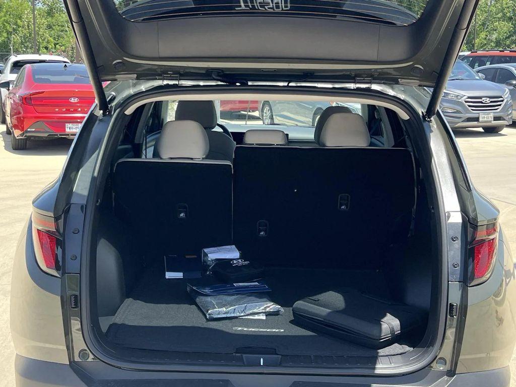 new 2025 Hyundai Tucson car, priced at $28,849