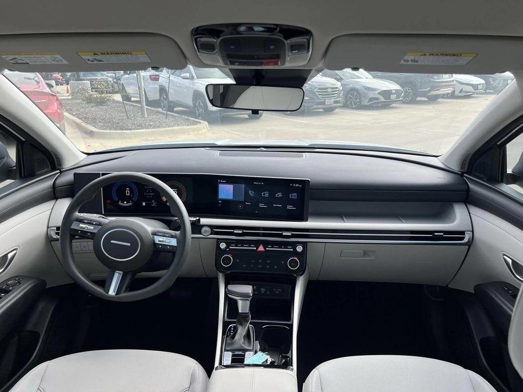 new 2025 Hyundai Tucson car, priced at $28,959