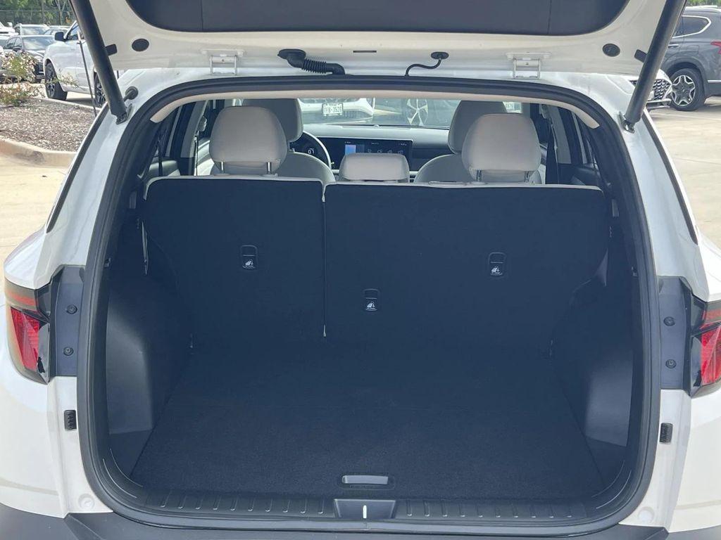 new 2025 Hyundai Tucson car, priced at $28,959