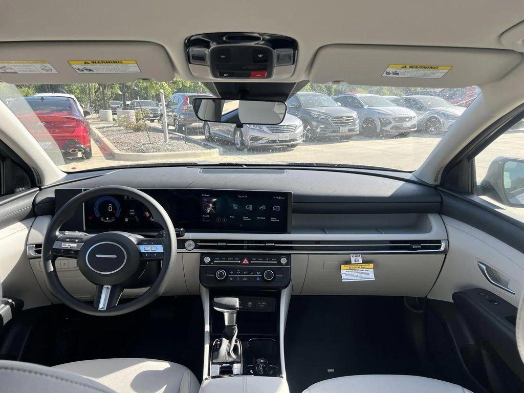 new 2025 Hyundai Tucson car, priced at $28,699