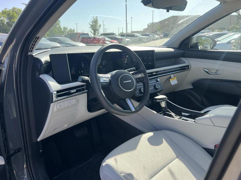 new 2025 Hyundai Tucson car, priced at $28,699