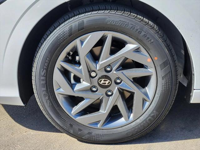 new 2025 Hyundai ELANTRA HEV car, priced at $24,332