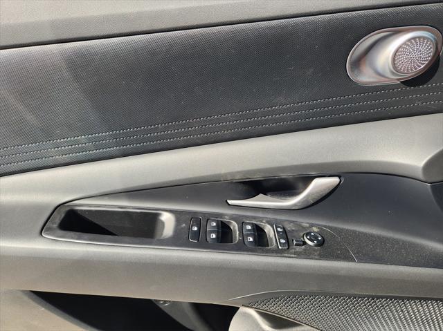 new 2025 Hyundai ELANTRA HEV car, priced at $25,982