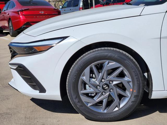 new 2025 Hyundai ELANTRA HEV car, priced at $24,332