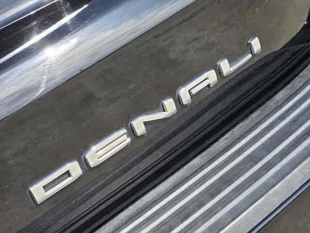 used 2021 GMC Yukon XL car, priced at $48,857