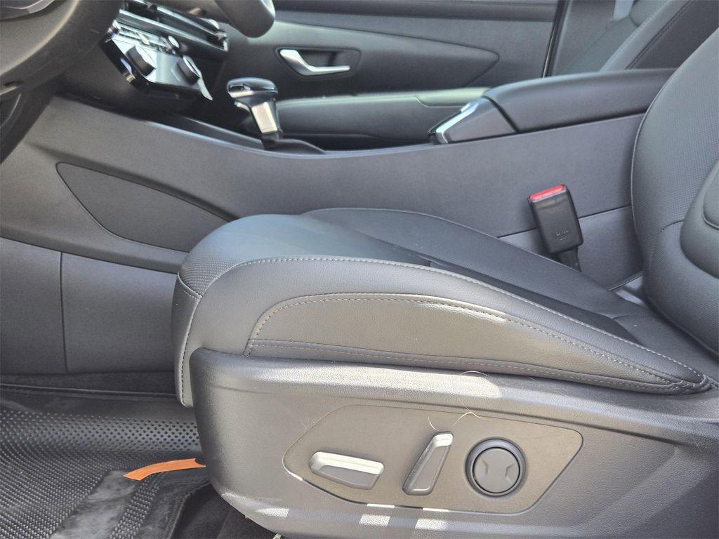 new 2025 Hyundai Tucson car, priced at $32,899