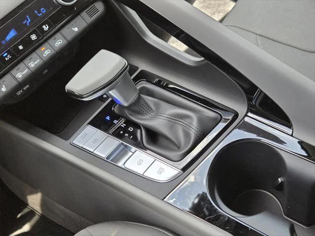 new 2025 Hyundai Elantra car, priced at $25,723