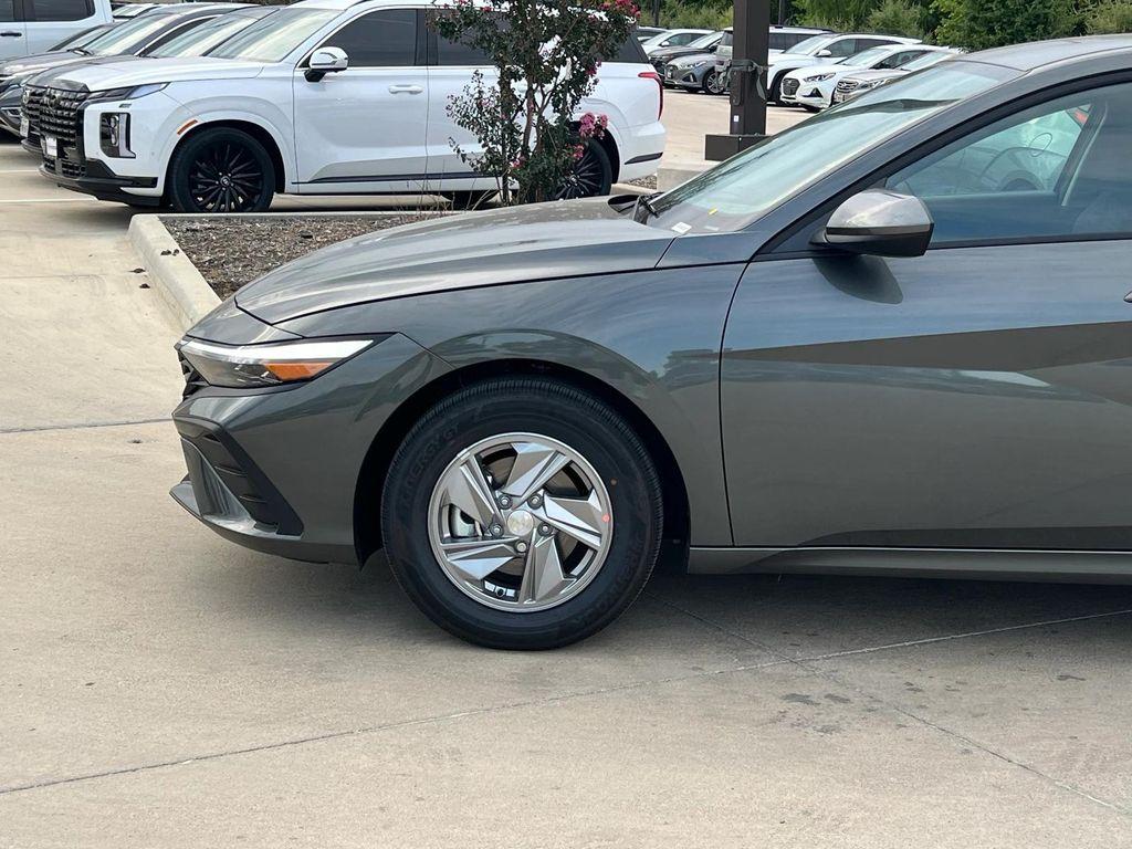 new 2025 Hyundai Elantra car, priced at $22,437