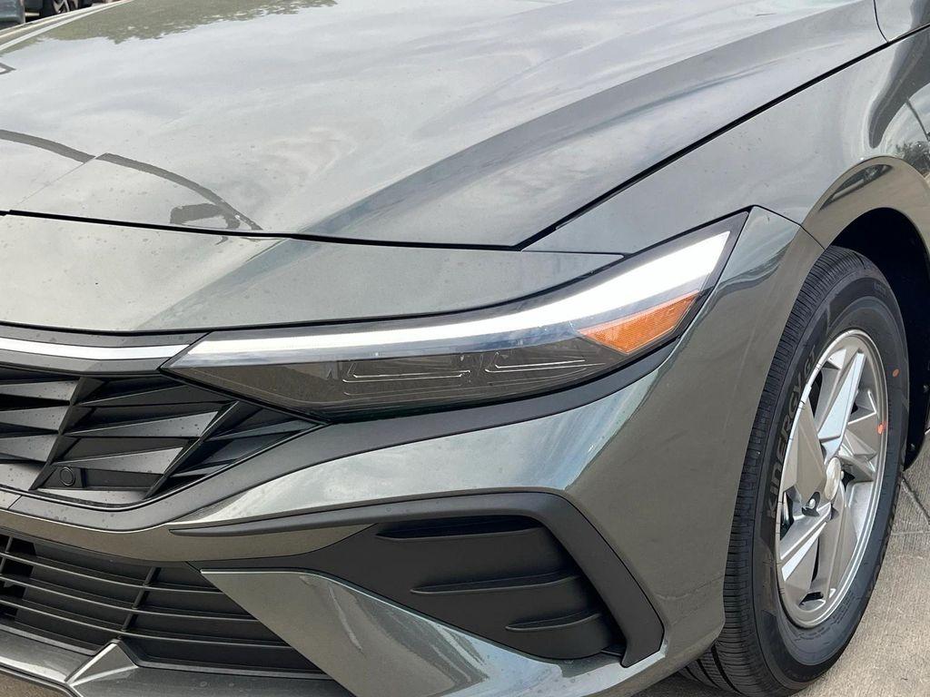new 2025 Hyundai Elantra car, priced at $22,437