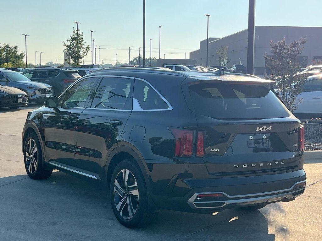 used 2022 Kia Sorento Plug-In Hybrid car, priced at $28,499