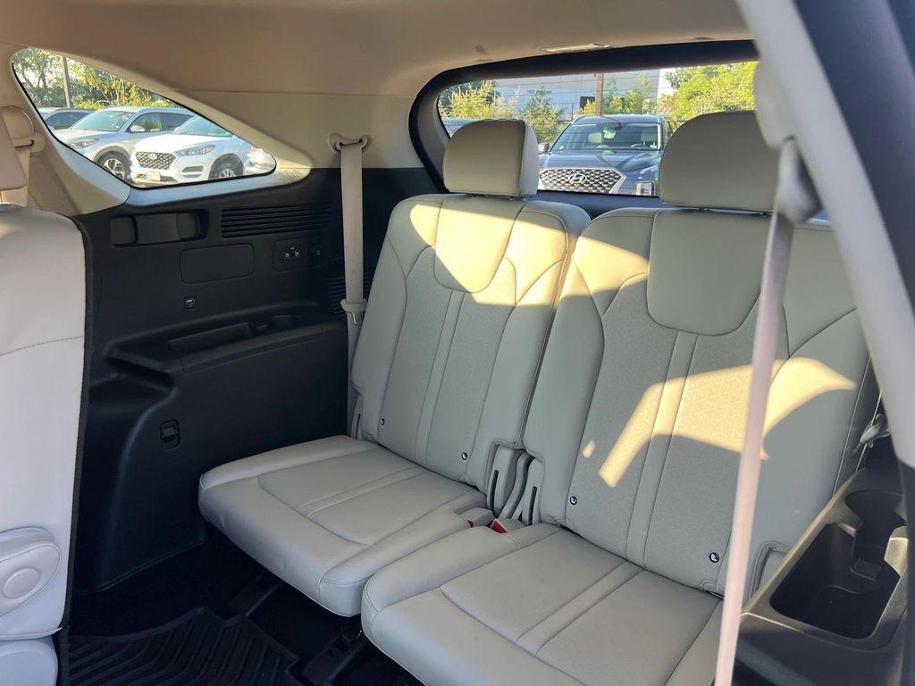 used 2022 Kia Sorento Plug-In Hybrid car, priced at $28,499
