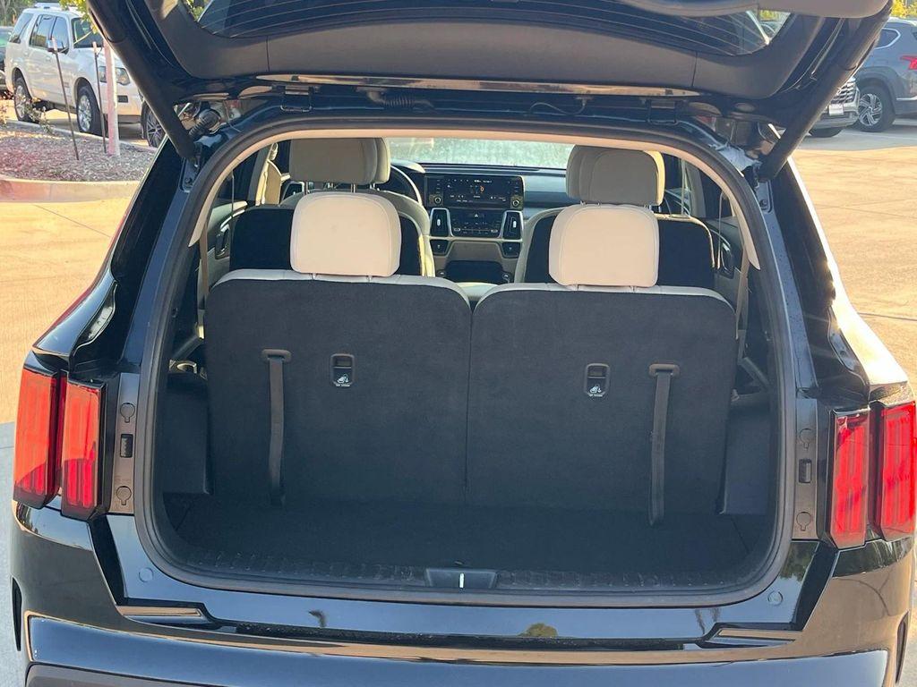 used 2022 Kia Sorento Plug-In Hybrid car, priced at $28,499