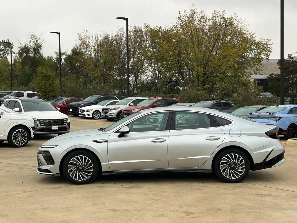 used 2024 Hyundai Sonata Hybrid car, priced at $24,487