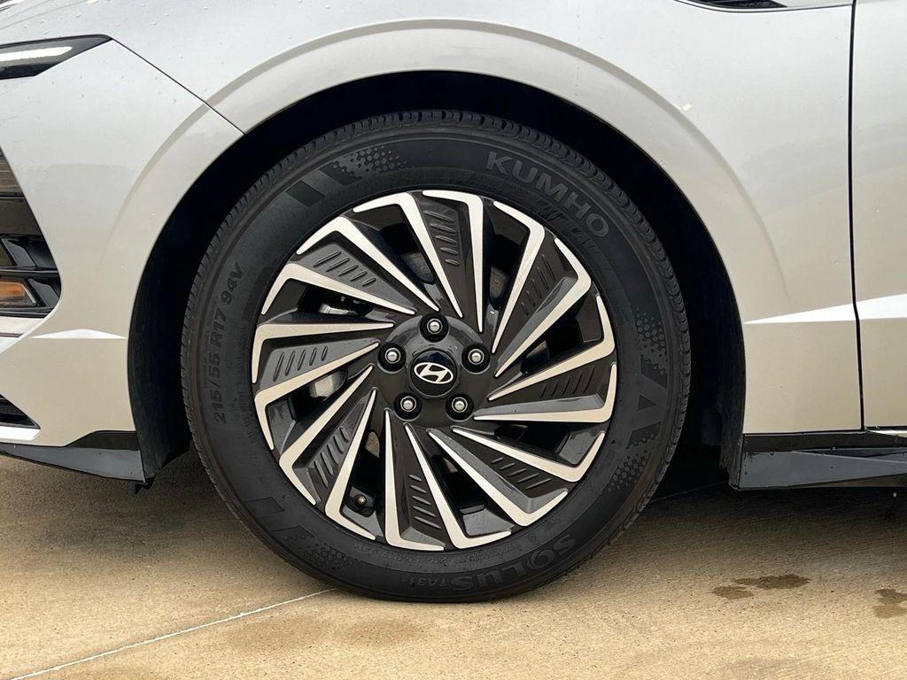 used 2024 Hyundai Sonata Hybrid car, priced at $24,487