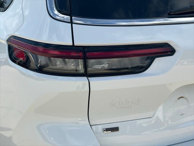 used 2022 Jeep Grand Cherokee L car, priced at $28,998